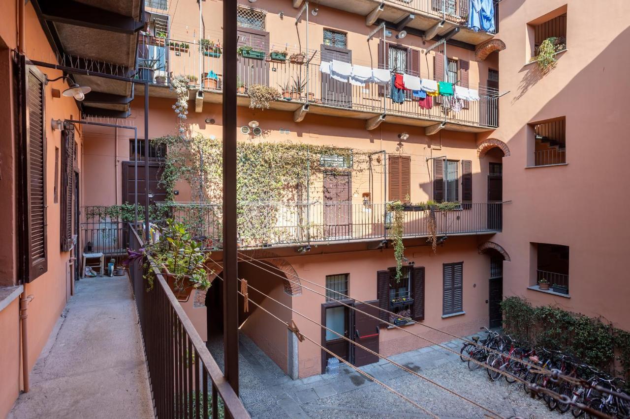 Navigli-Duomo Apartment With Netflix+Wifi Милан Экстерьер фото