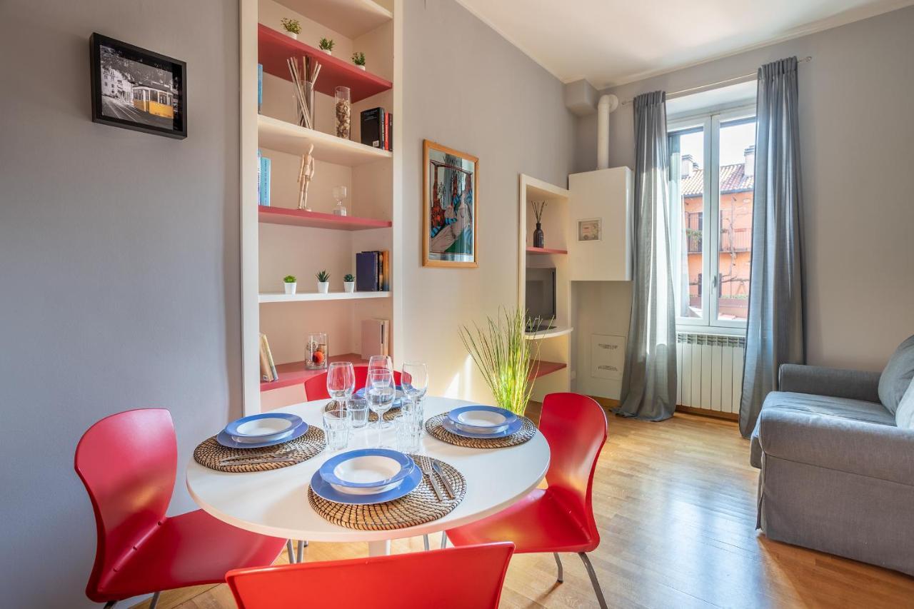 Navigli-Duomo Apartment With Netflix+Wifi Милан Экстерьер фото